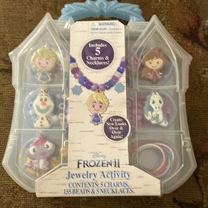 Disney | Frozen II necklace activity set New